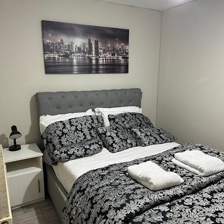 Beautiful Hoe Street First Floor One Bedroom Apartment B Walthamstow London Eksteriør bilde