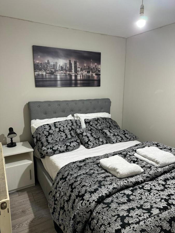Beautiful Hoe Street First Floor One Bedroom Apartment B Walthamstow London Eksteriør bilde